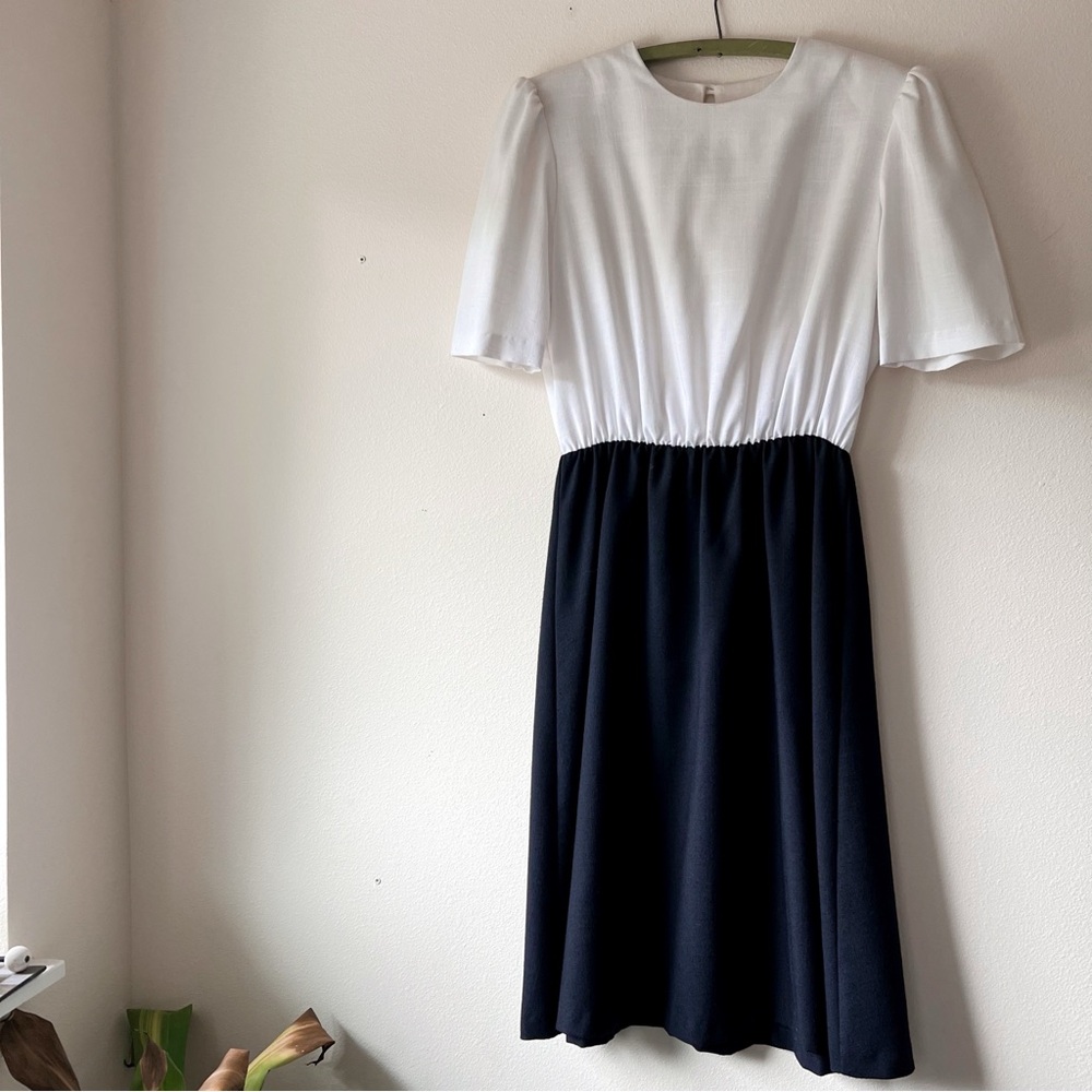 Vintage 90s black and white shirt sleeve Dress size‎ L